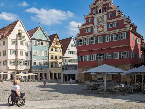 Esslingen: Barrierefreier Stadtrundgang mit dem Rollstuhl